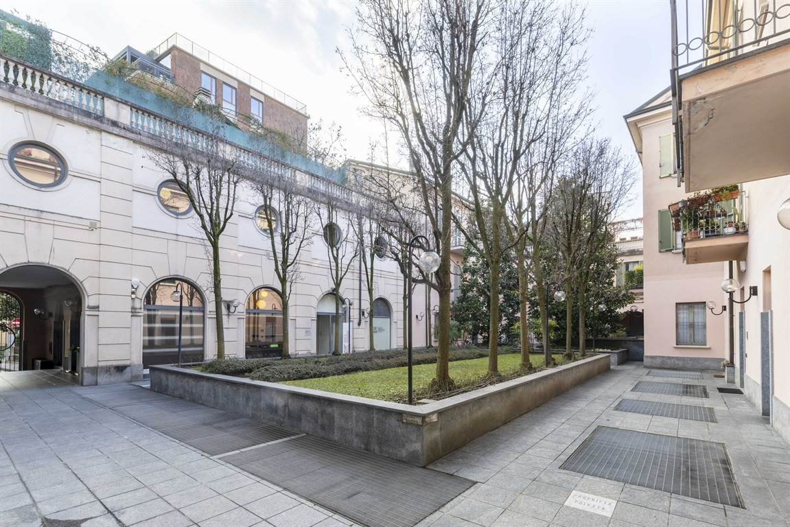 Monza centro storico - AFFITTASI appartamento arredato con posto auto