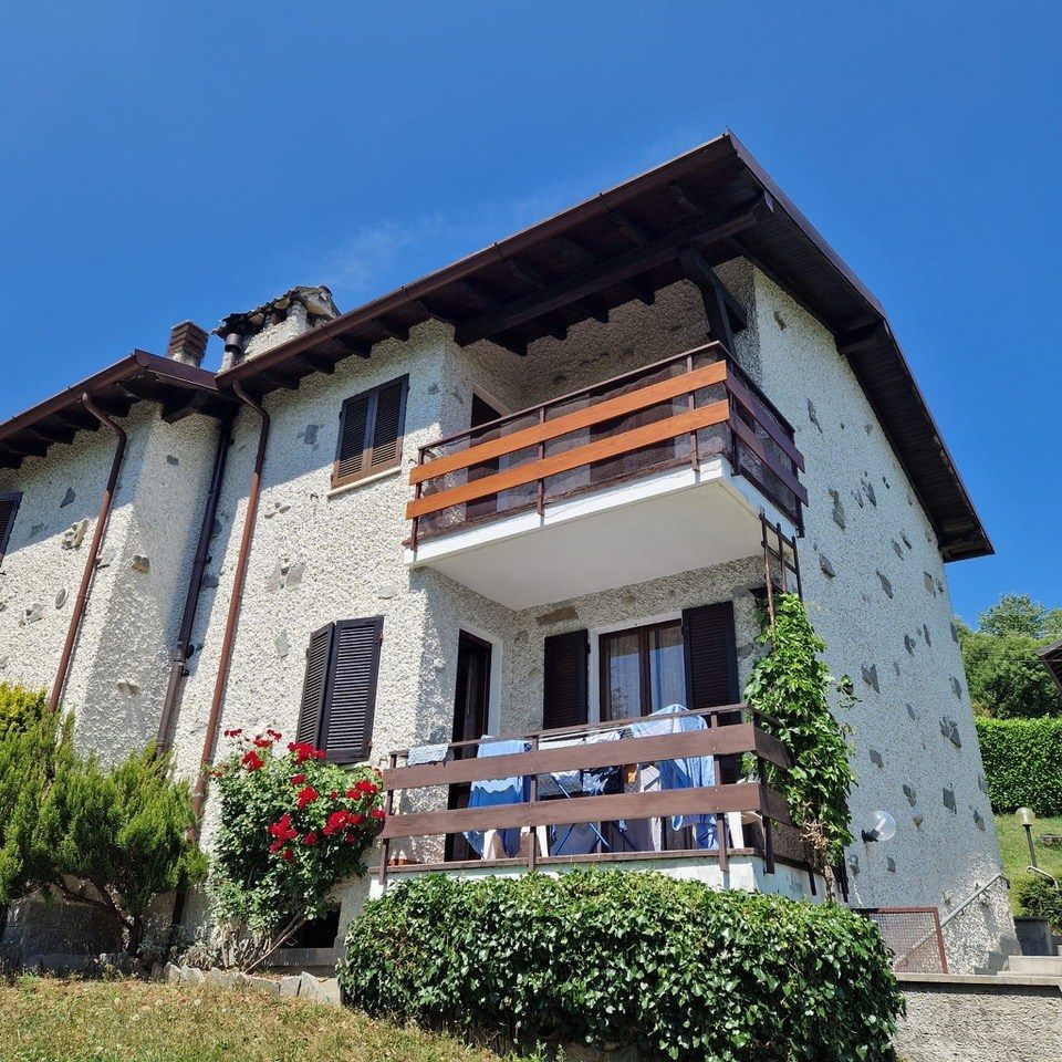 SORMANO - grazioso bilocale in vendita in zona residenziale immersa nel verde