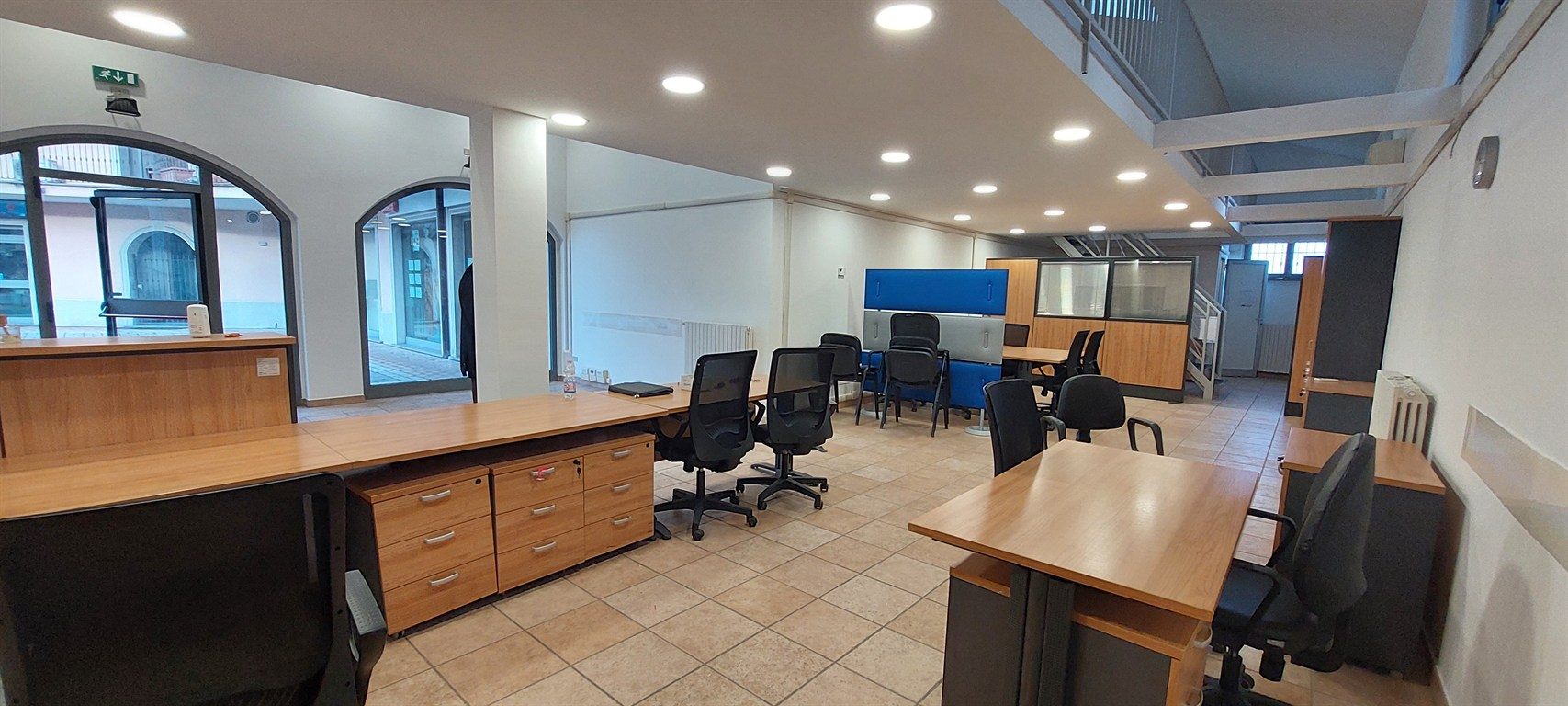 BESANA BRIANZA - ampio ufficio in locazione